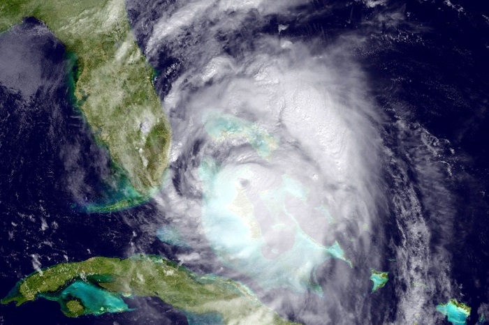 Hurricane Matthew weakened but still dangerous 